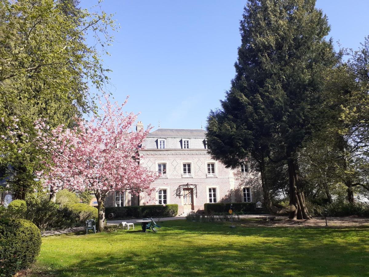 Les Gites Du Chateau De Maltot Saint-Ouen-du-Breuil Екстериор снимка